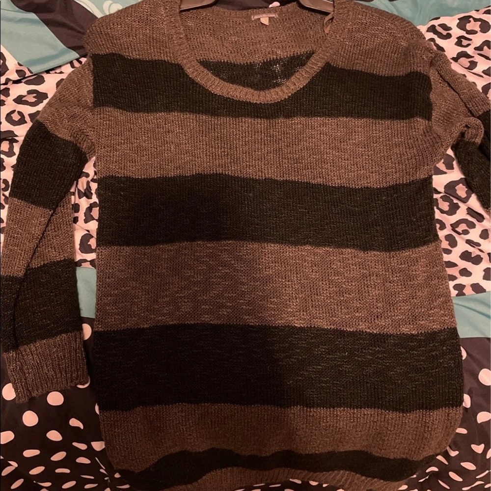 Women’s sweater